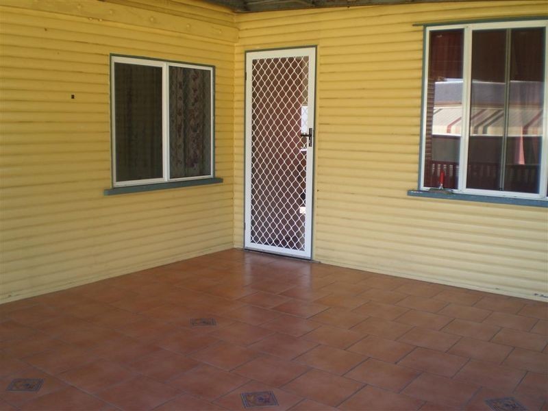 27 Golf Links Road, Bowen QLD 4805