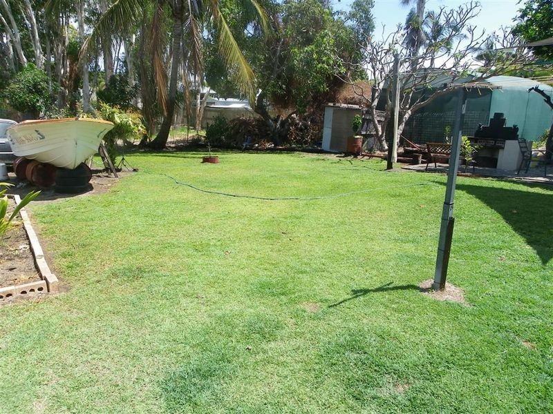 27 Golf Links Road, Bowen QLD 4805