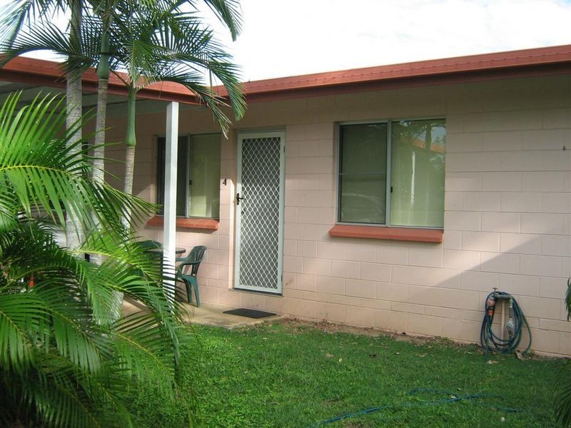4/41 Crofton Street, Bowen QLD 4805