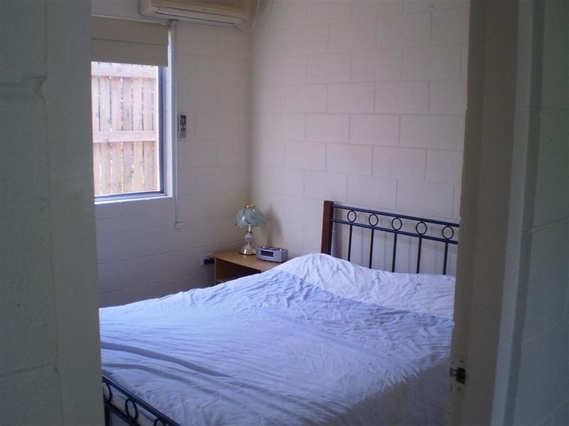 4/41 Crofton Street, Bowen QLD 4805
