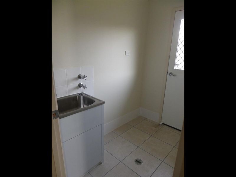 24 Sapphire Crescent, Bowen QLD 4805