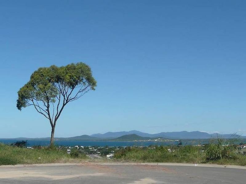 32 Tynwald Avenue, Bowen QLD 4805