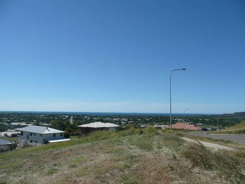 32 Tynwald Avenue, Bowen QLD 4805