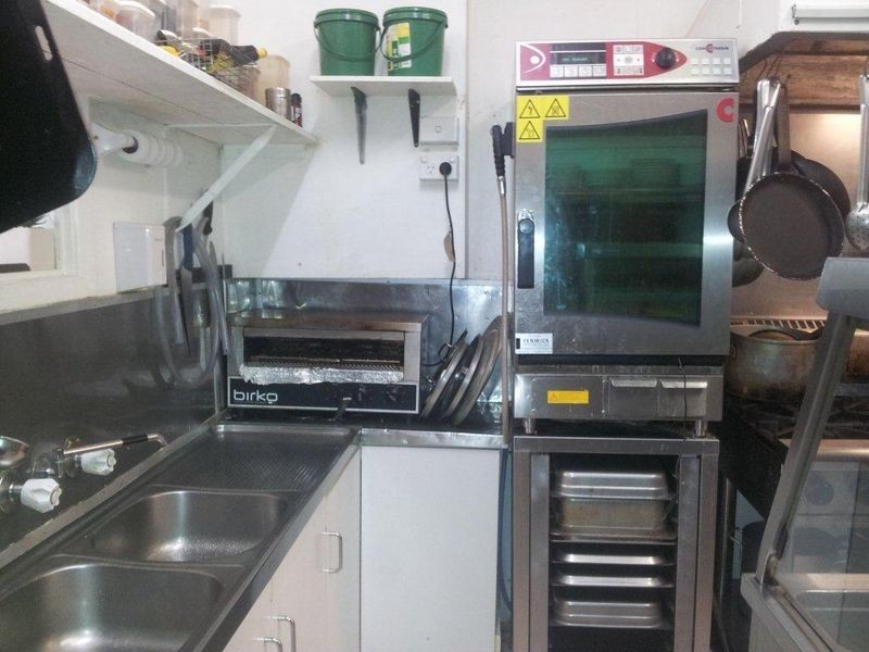 37 Herbert Street, Bowen QLD 4805