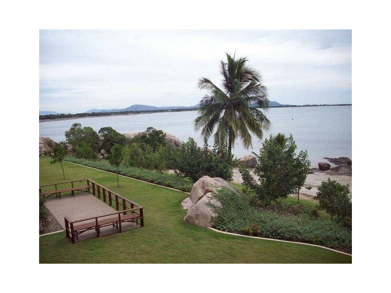 7/2B Horseshoe Bay Road, Bowen QLD 4805