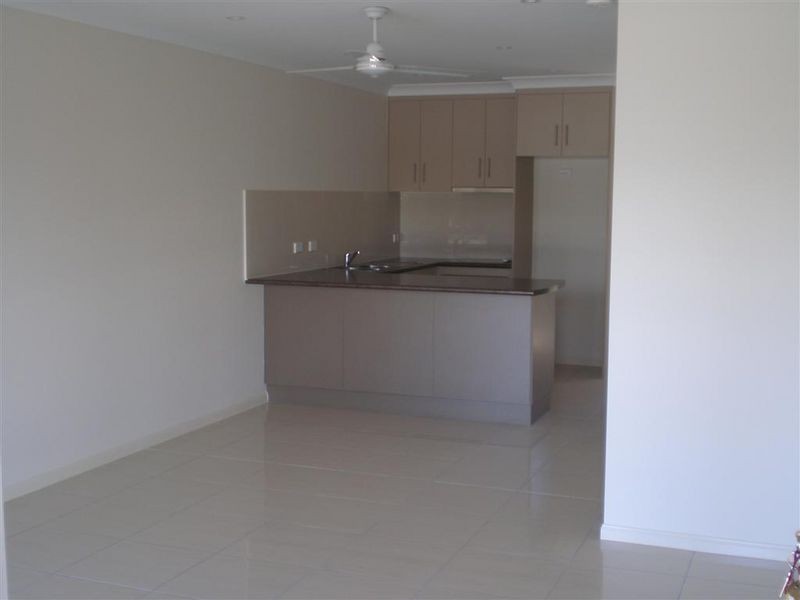 2/46 Gregory Street, Bowen QLD 4805