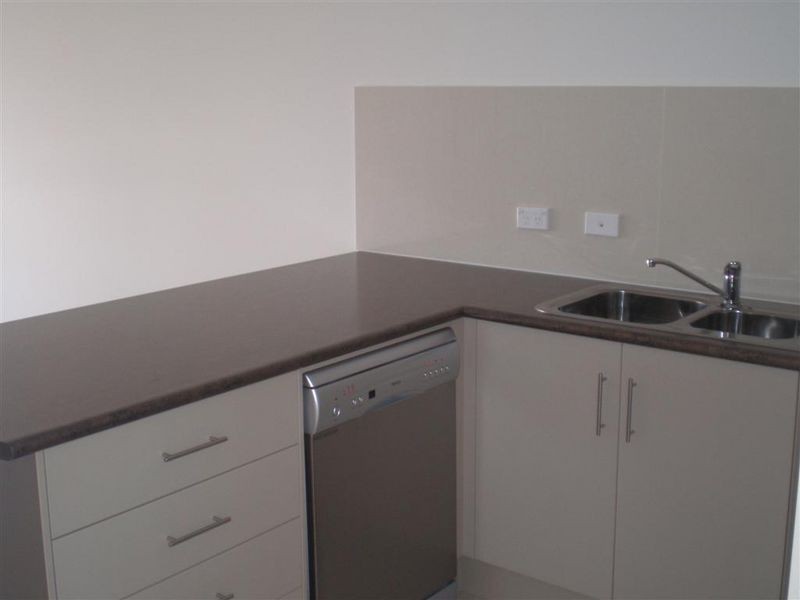 2/46 Gregory Street, Bowen QLD 4805