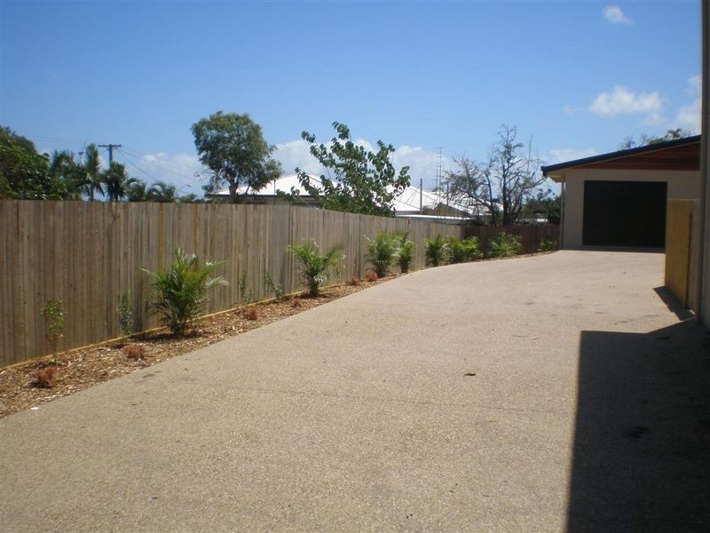 2/46 Gregory Street, Bowen QLD 4805