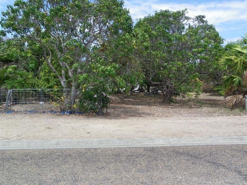 43 Creek Street, Bowen QLD 4805