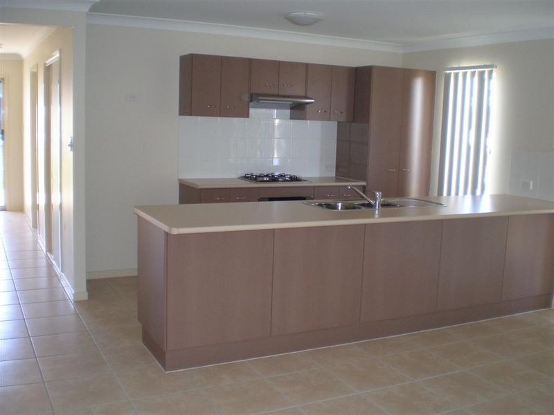 20 Sapphire Crescent, Bowen QLD 4805