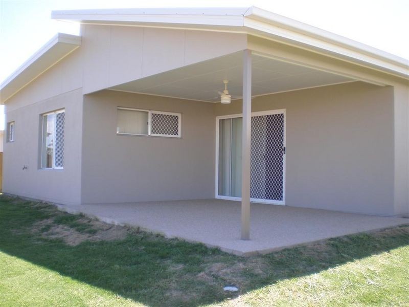 20 Sapphire Crescent, Bowen QLD 4805
