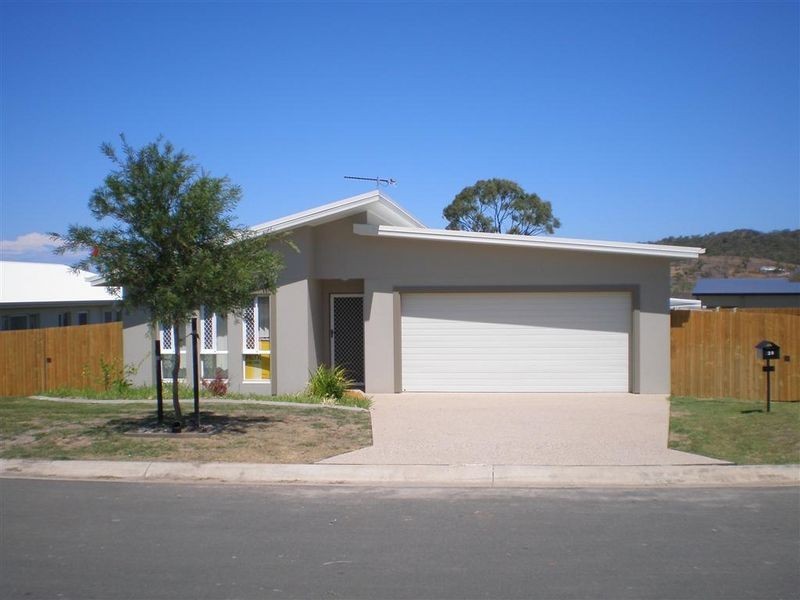 20 Sapphire Crescent, Bowen QLD 4805