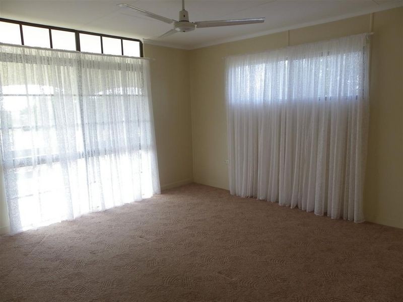 13 Sunset Crescent, Bowen QLD 4805