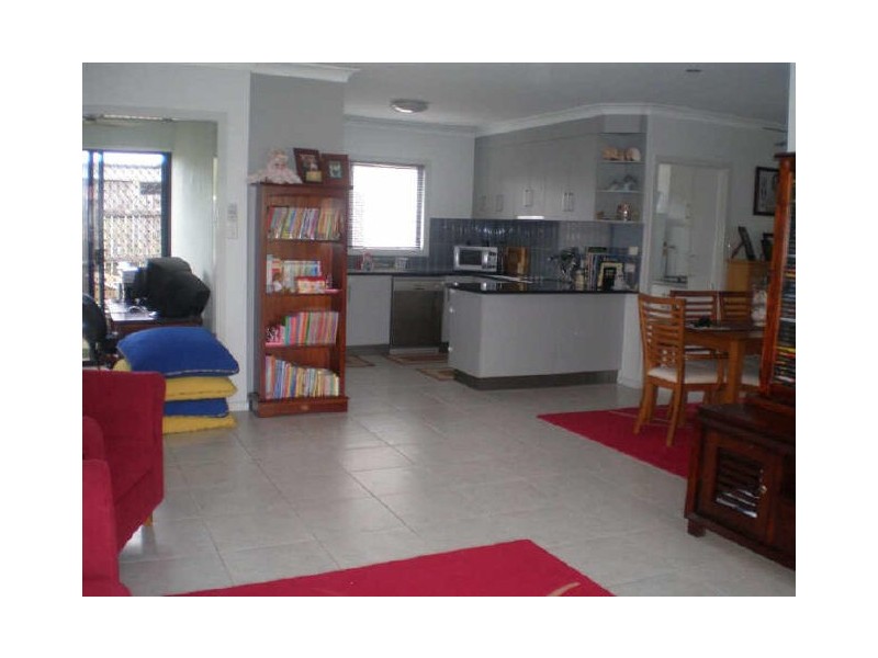 4/25 Don Street, Bowen QLD 4805