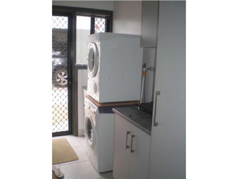 4/25 Don Street, Bowen QLD 4805