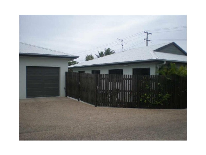 4/25 Don Street, Bowen QLD 4805