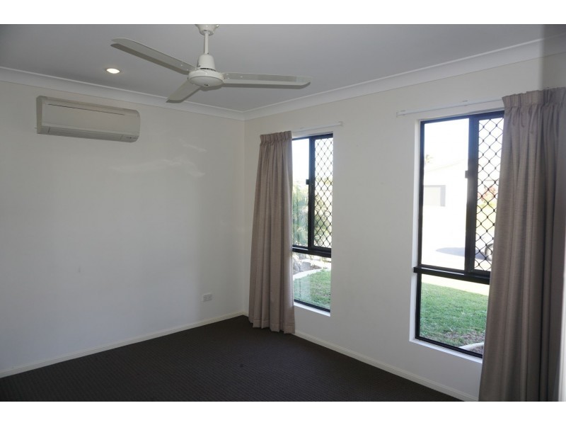 8 Harrison Court, Bowen QLD 4805