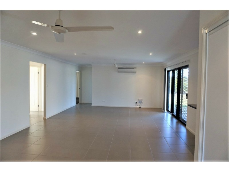 8 Harrison Court, Bowen QLD 4805