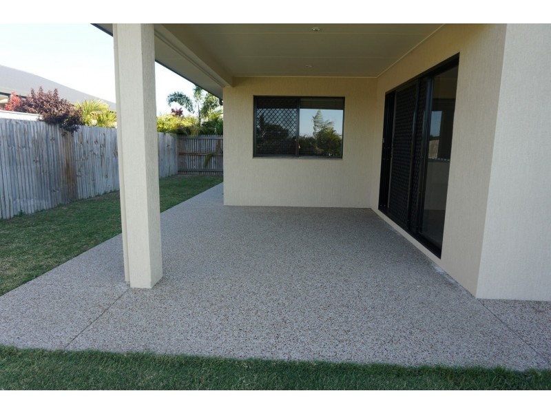 8 Harrison Court, Bowen QLD 4805