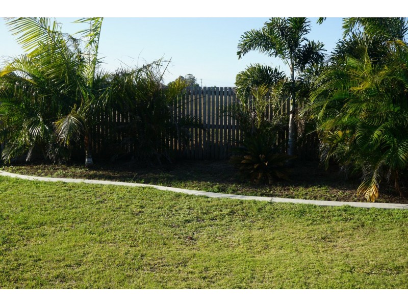 8 Harrison Court, Bowen QLD 4805