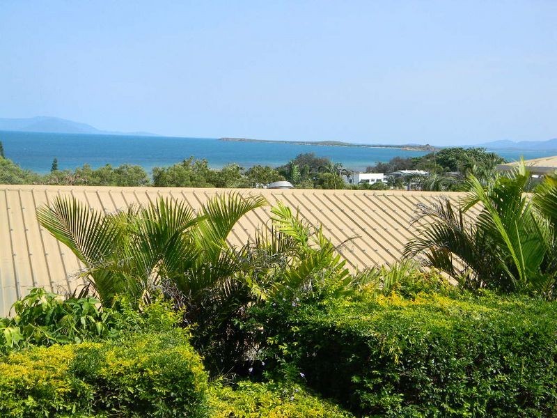 28 Rose Bay Road, Bowen QLD 4805