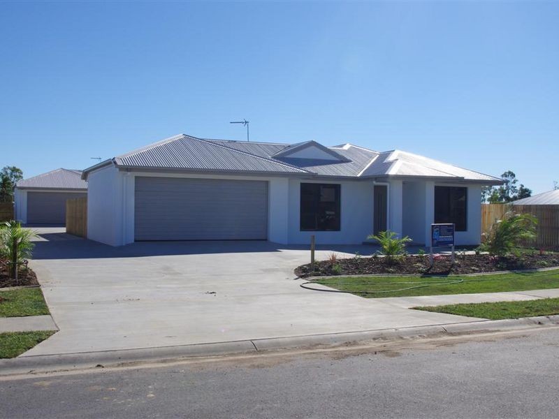 9b Lemon Grove, Bowen QLD 4805