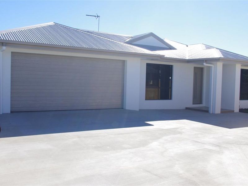9b Lemon Grove, Bowen QLD 4805