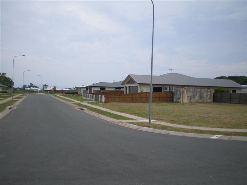 14 Lime Tree Court, Bowen QLD 4805