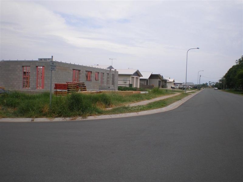 14 Lime Tree Court, Bowen QLD 4805