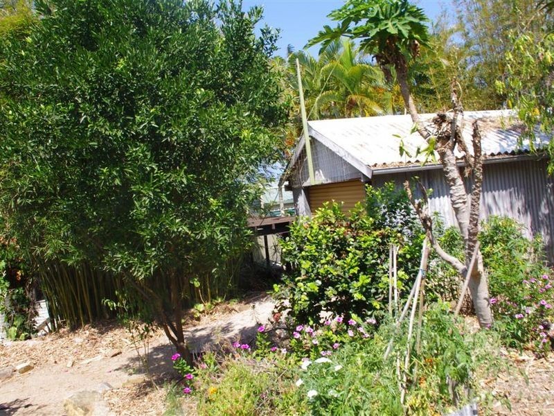 9 Phillip Street, Bowen QLD 4805