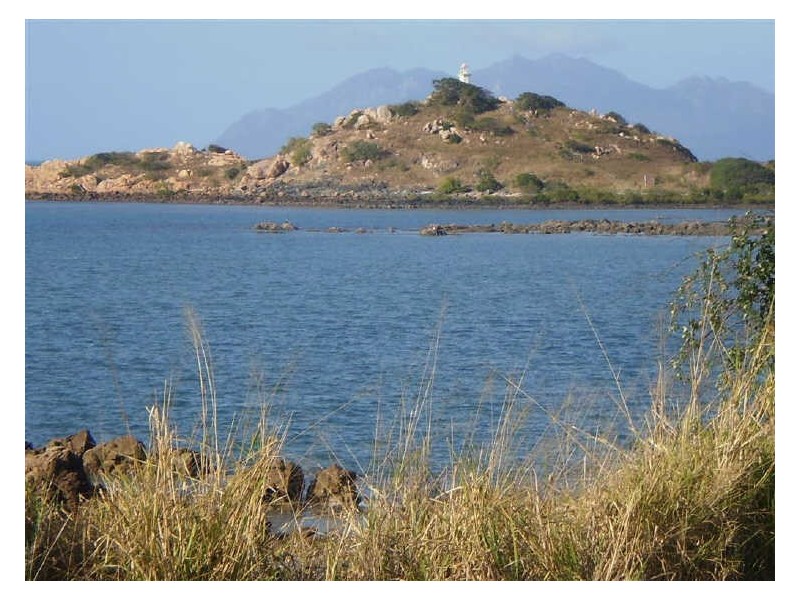 5 Elphinstone Street, Bowen QLD 4805