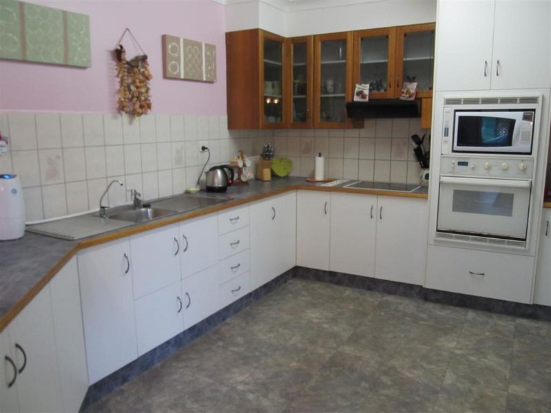 33 Brighton Road, Bowen QLD 4805