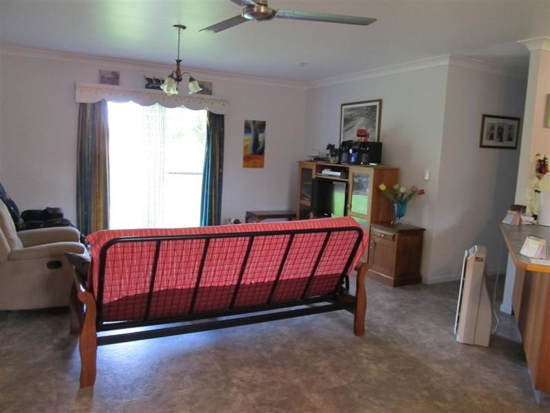 33 Brighton Road, Bowen QLD 4805