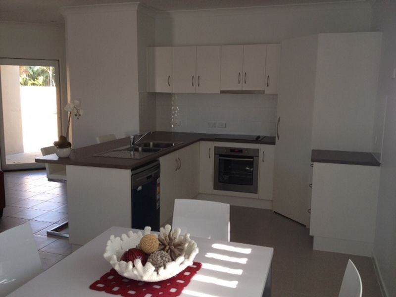 1/22 Tracey Street, Bowen QLD 4805