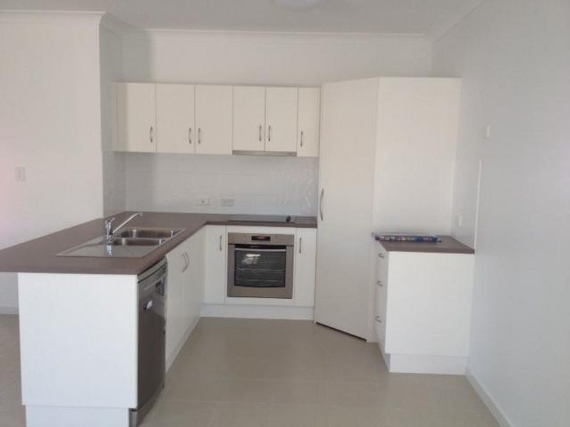 2/22 Tracey Street, Bowen QLD 4805