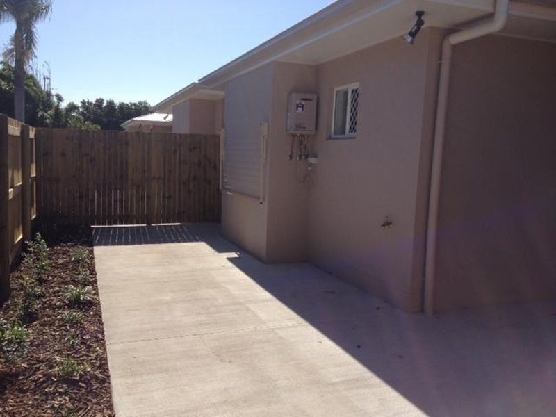 2/22 Tracey Street, Bowen QLD 4805