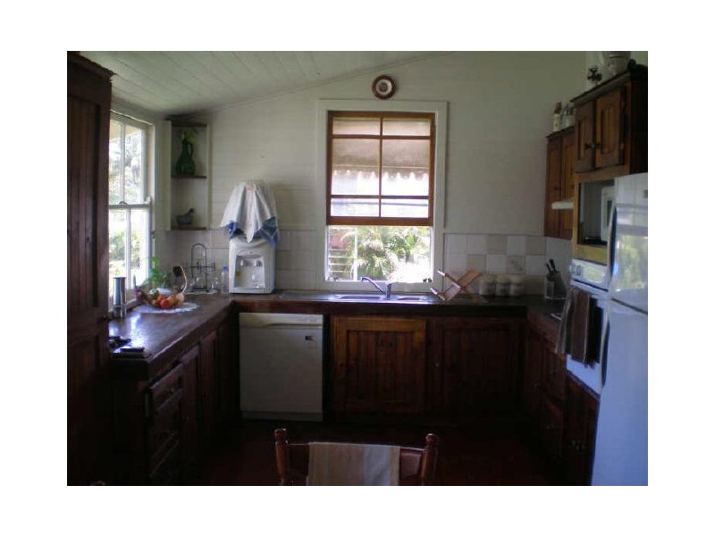 10 Gordon Street, Bowen QLD 4805