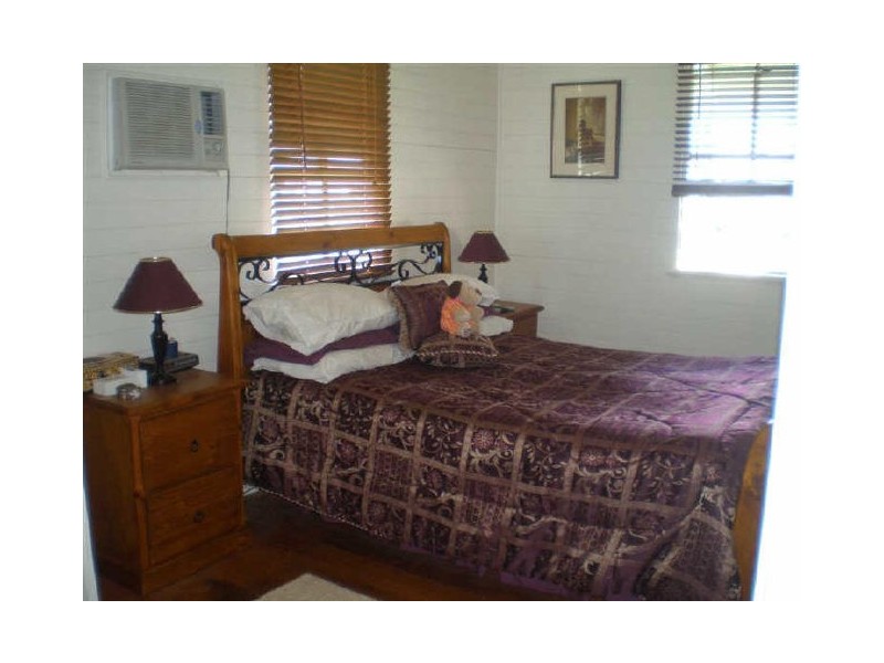 10 Gordon Street, Bowen QLD 4805