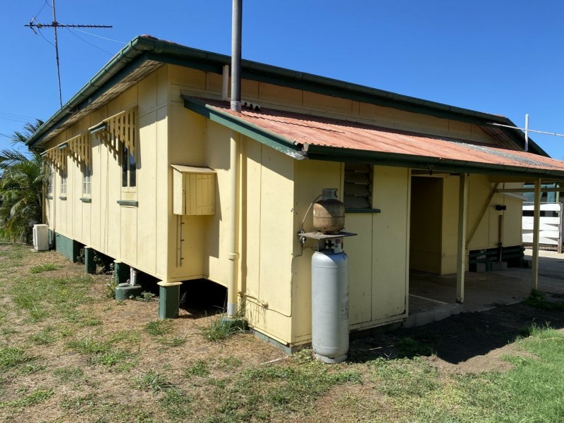 33 Gloucester Street, Bowen QLD 4805