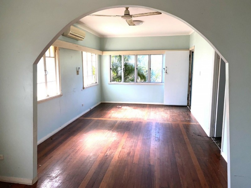 33 Gloucester Street, Bowen QLD 4805