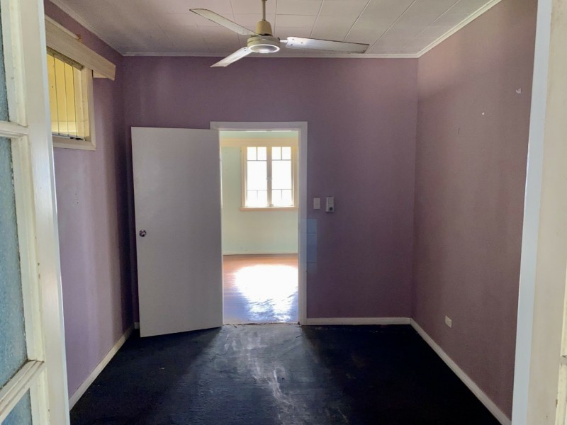 33 Gloucester Street, Bowen QLD 4805