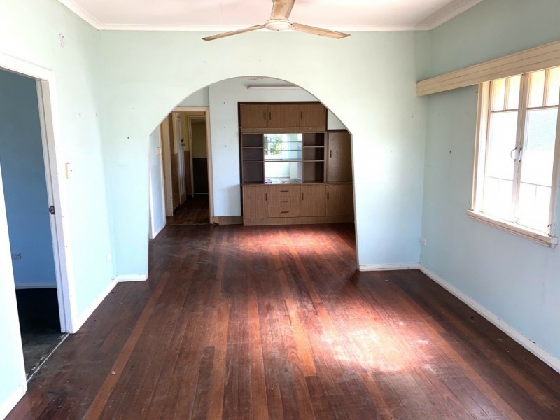 33 Gloucester Street, Bowen QLD 4805