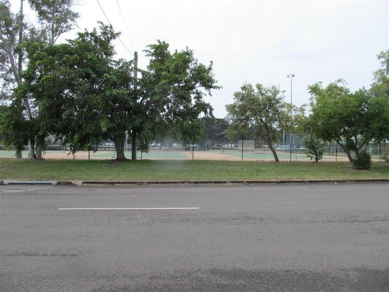 19 Murroona Street, Bowen QLD 4805