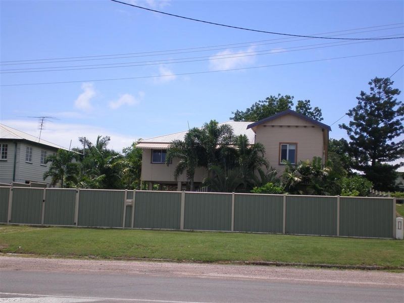 31 Livingstone Street, Bowen QLD 4805