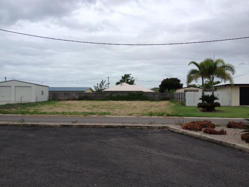 11 Schilling Court, Bowen QLD 4805