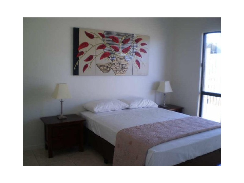 Units/11 Kennedy Street, Bowen QLD 4805