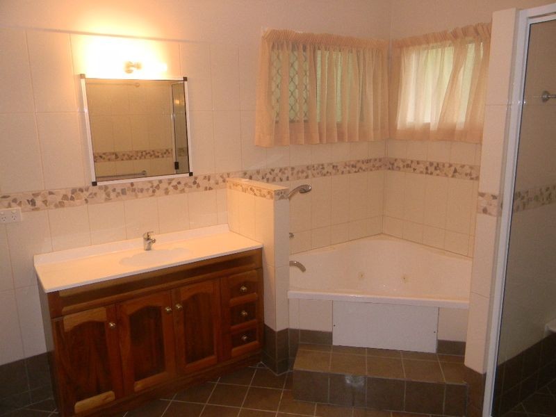2 McDonnell Place, Bowen QLD 4805