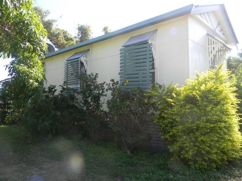68 Tracey Street, Bowen QLD 4805