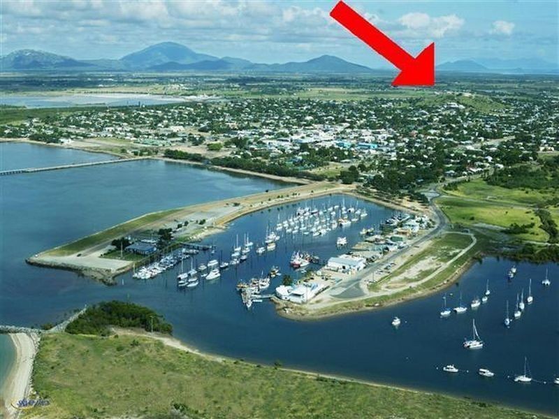 33 Tynwald Avenue, Bowen QLD 4805