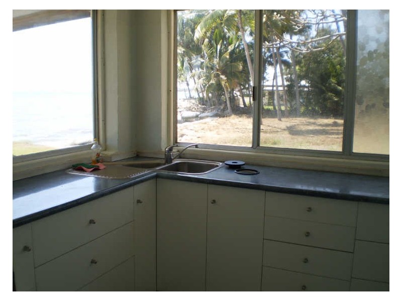 8 Howard Street Bowen, Bowen QLD 4805